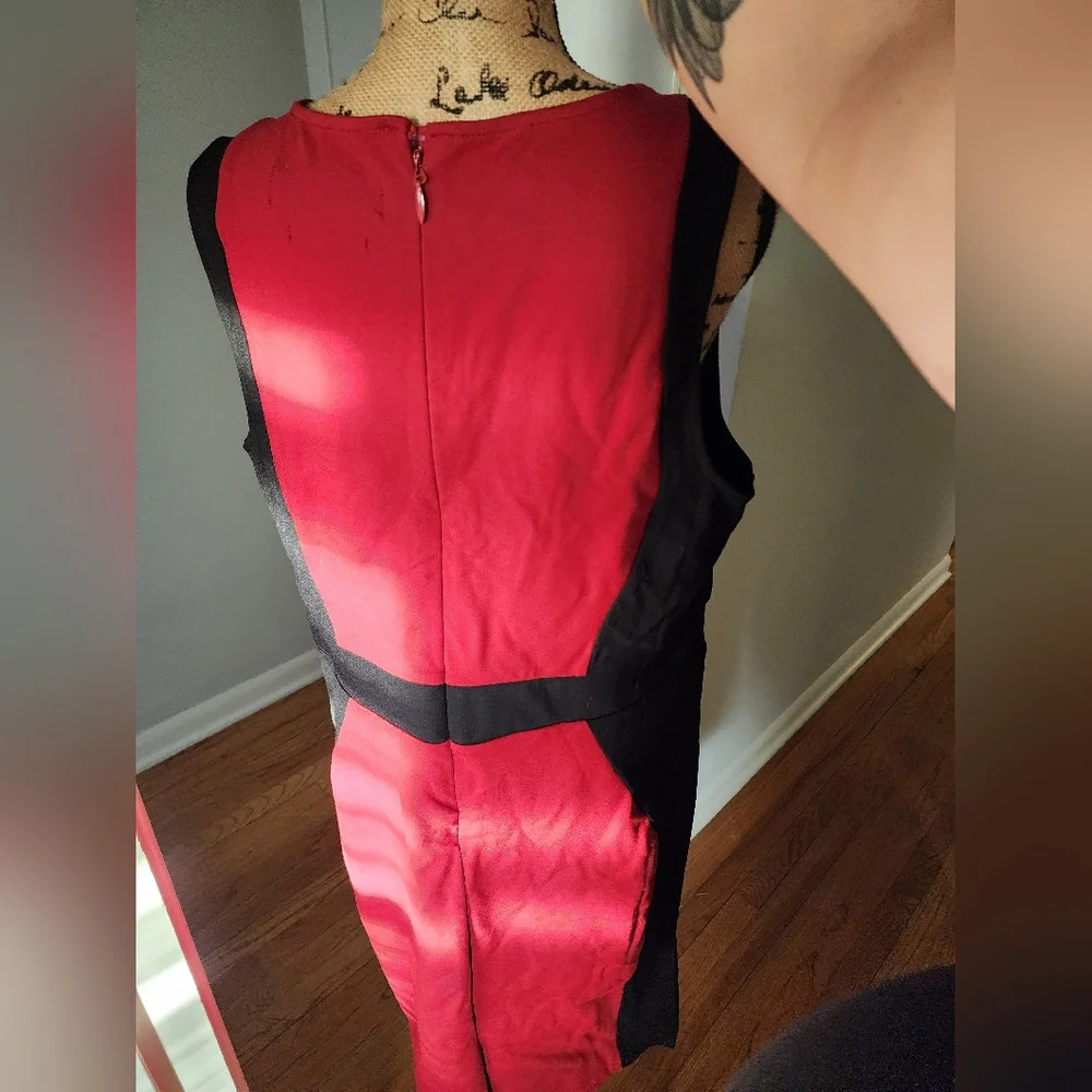 NWT - Torrid Red & Black Ponte Bodycon Dress - SAME-DAY SHIPPING ORDER BY 4PST - Picture 4 of 9